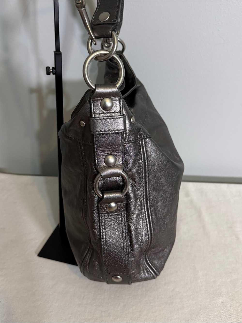 VTG Coach Large Zoe Metallic Pewter Leather Hobo Shoulder Bag Silver F14706
Y2K - Picture 4 of 16